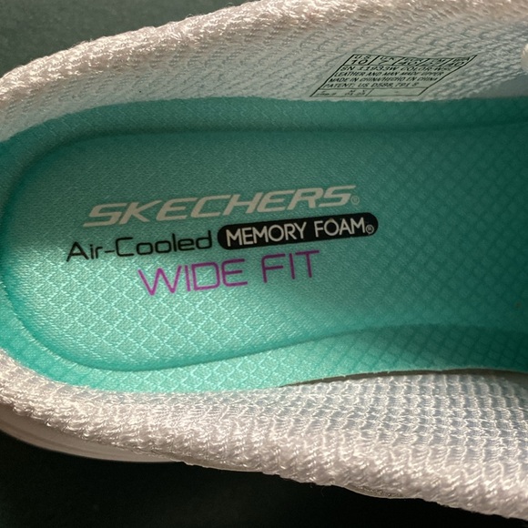 Sketcher's D-Lites Slip-on's - Picture 6 of 8